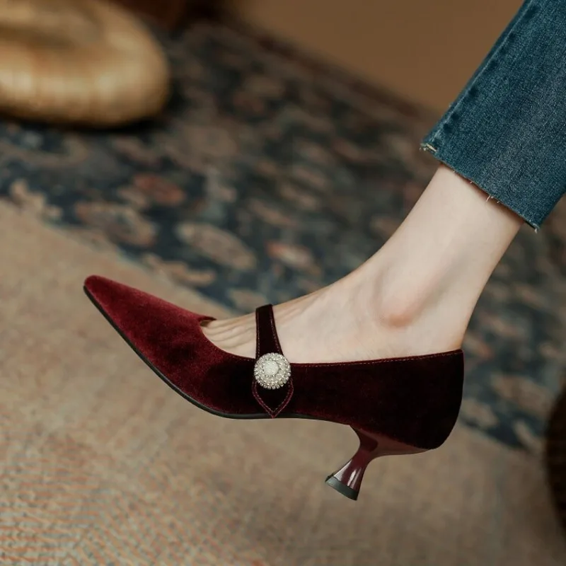 Womens Heels - Şarap Kırmızısı Sivri Burun Mary Jane